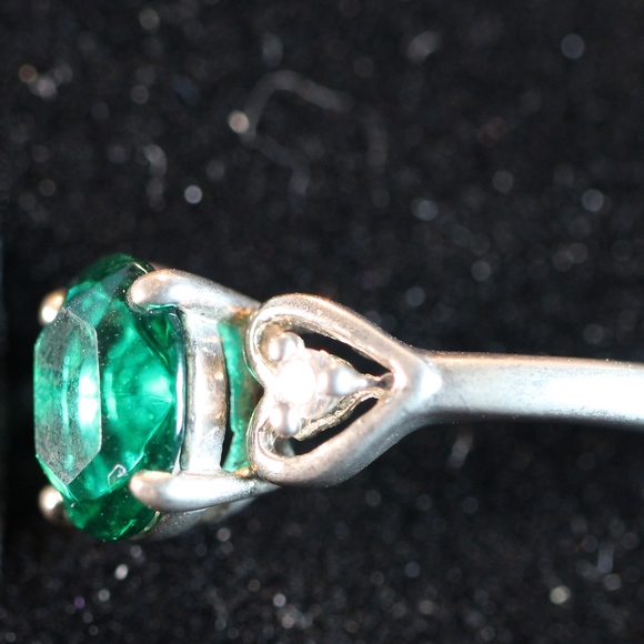 Sterling Silver Ring 925 Green Oval Stone Diamond - Picture 7 of 8